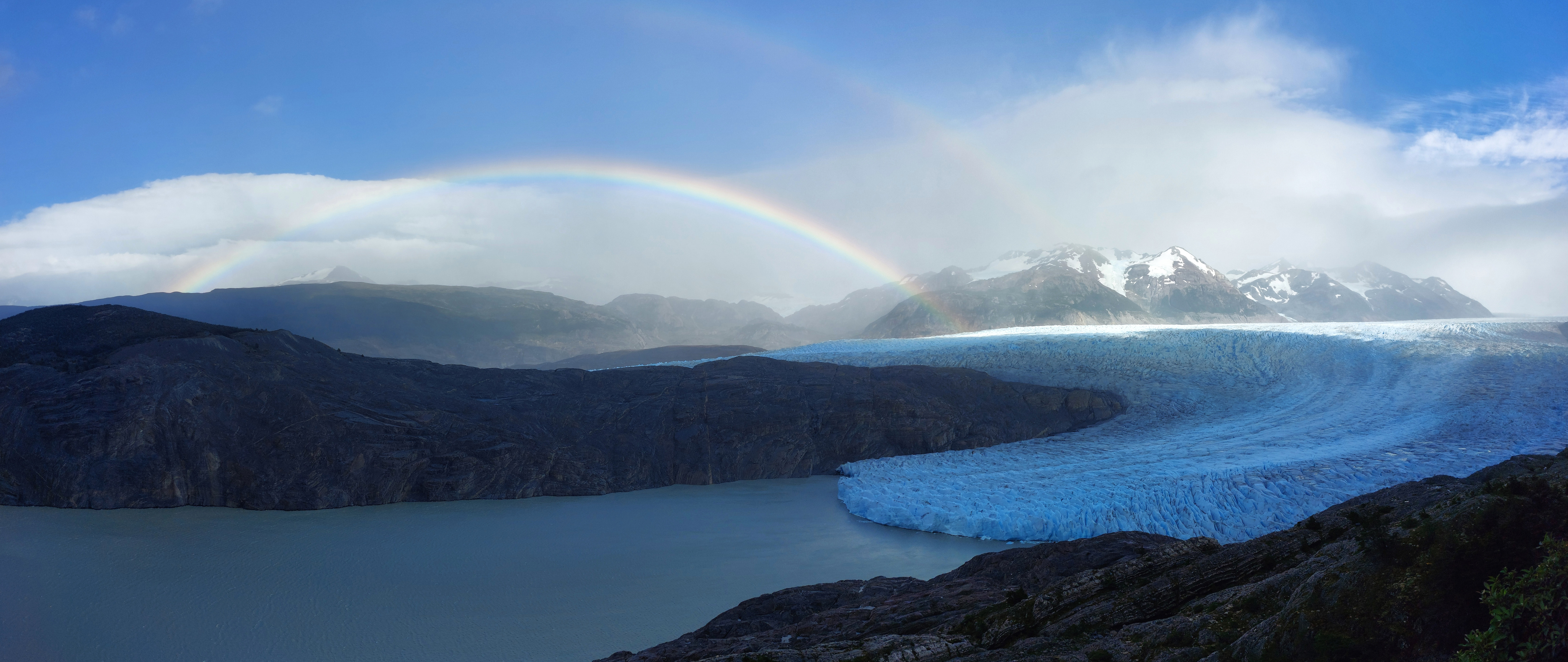 Glaciar Grey and double rainbow